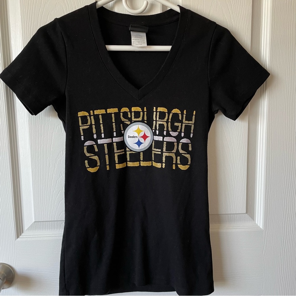 Women’s NFL Licensed Pittsburgh Steelers T-shirt
